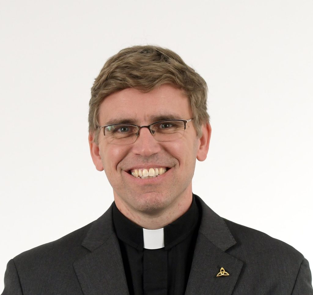odime-welcomes-new-pastor-for-the-collegiate-religious-center